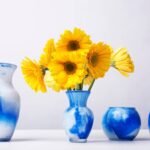 Pottery Vase vs. Glass Vase Which One Helps Flowers Last Longer