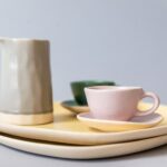 How to Choose a Ceramic Serving Tray That Will Not Wobble on the Table